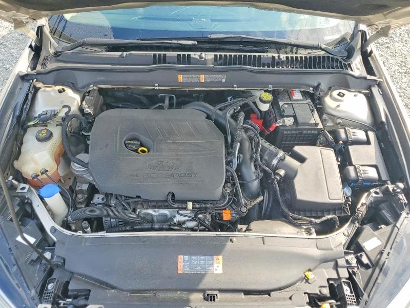 2017 FORD FUSION SE 11