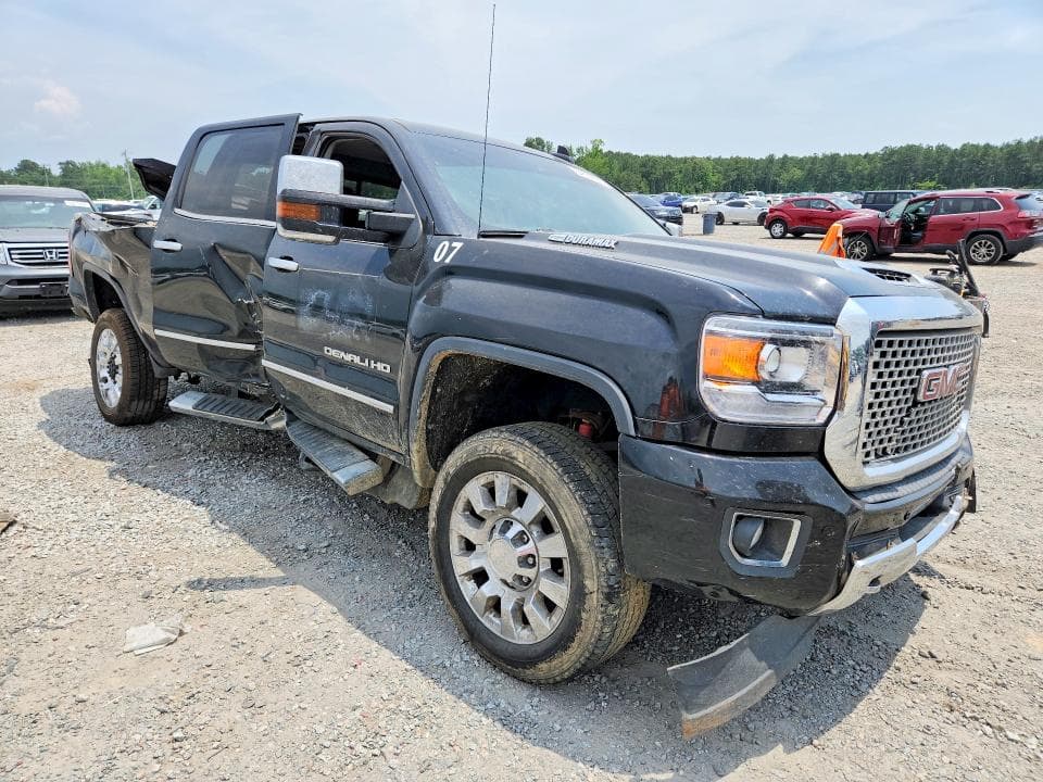2017 GMC SIERRA K2500 DENALI 7