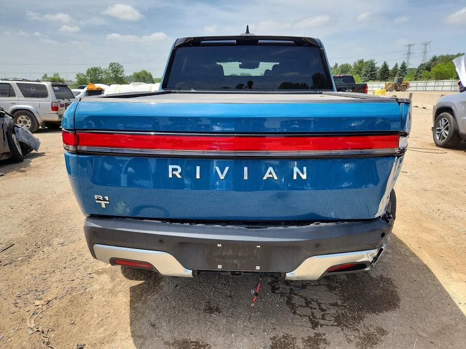 2025 RIVIAN R1T ADVENTURE 6