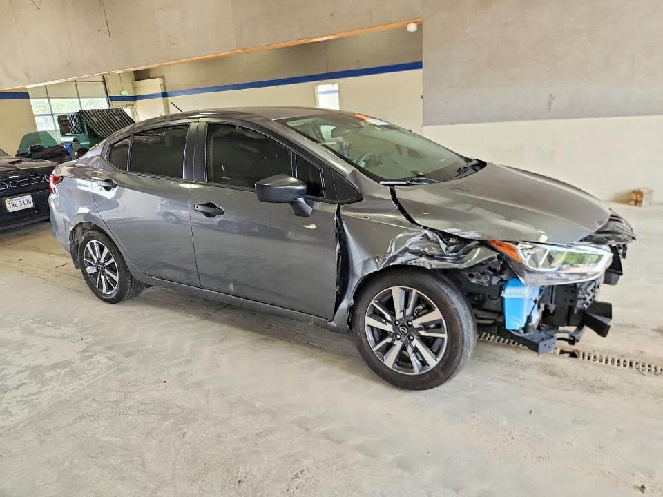 2023 NISSAN VERSA S 4