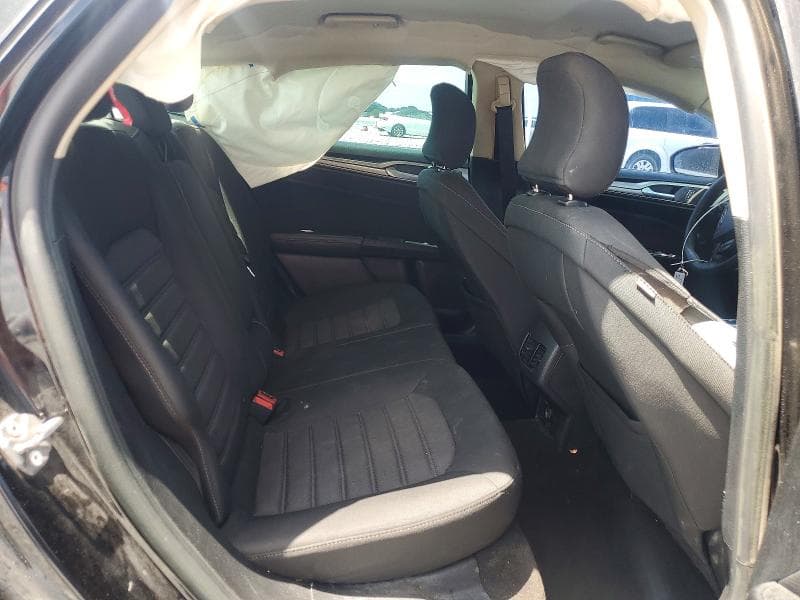 2019 FORD FUSION SE 10