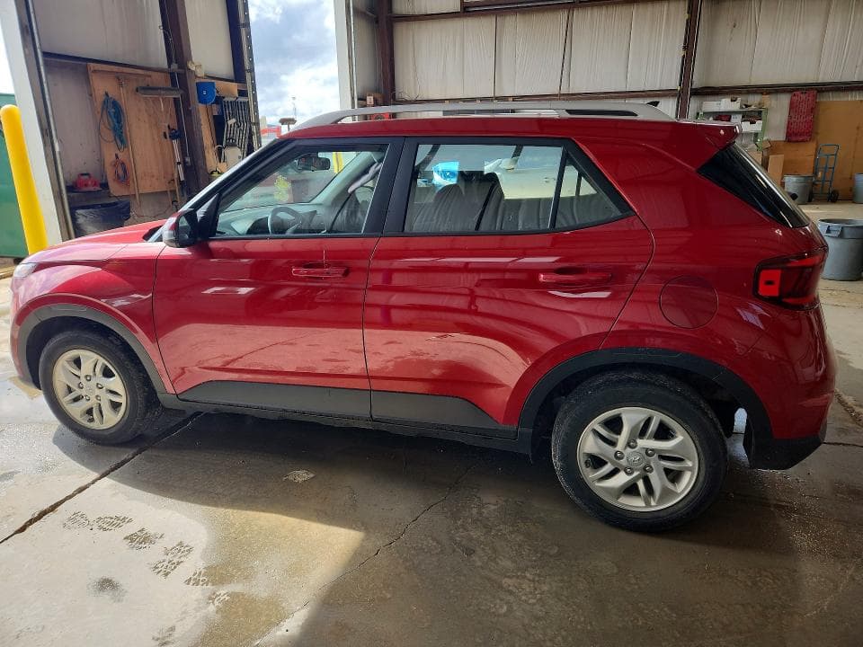 2021 HYUNDAI VENUE SEL 2