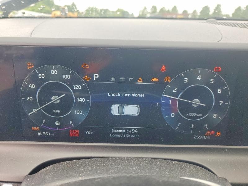 2025 KIA SELTOS EX 9
