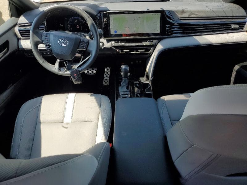 2026 TOYOTA CAMRY SE 8