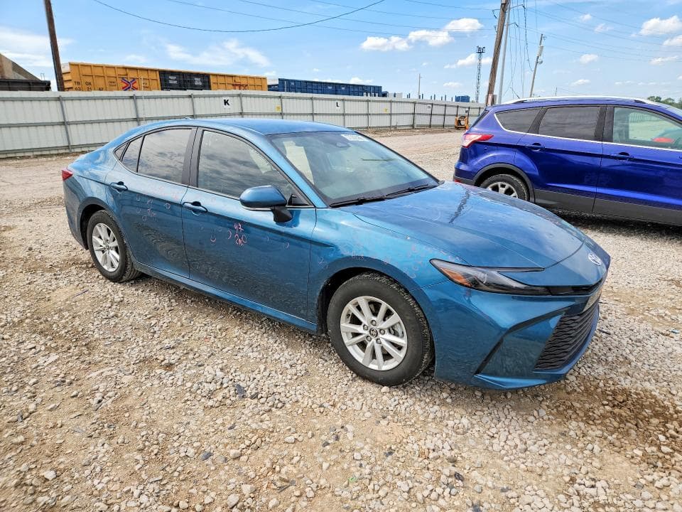 2025 TOYOTA CAMRY LE 4