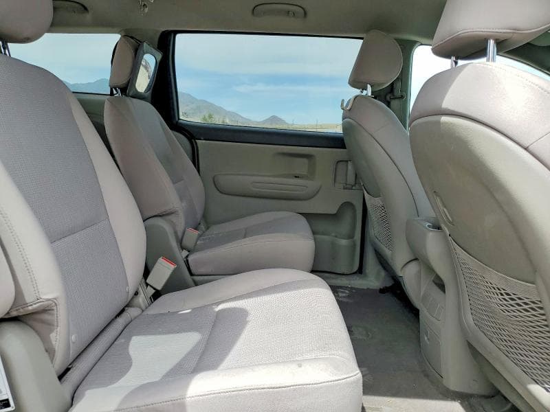 2019 KIA SEDONA 11