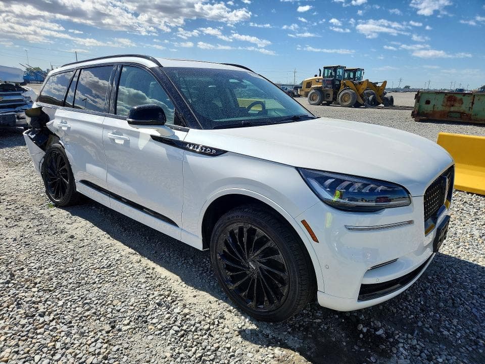 2024 LINCOLN AVIATOR RESERVE 4