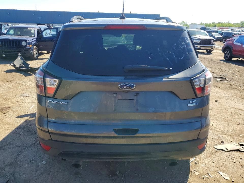 2017 FORD ESCAPE SE 6