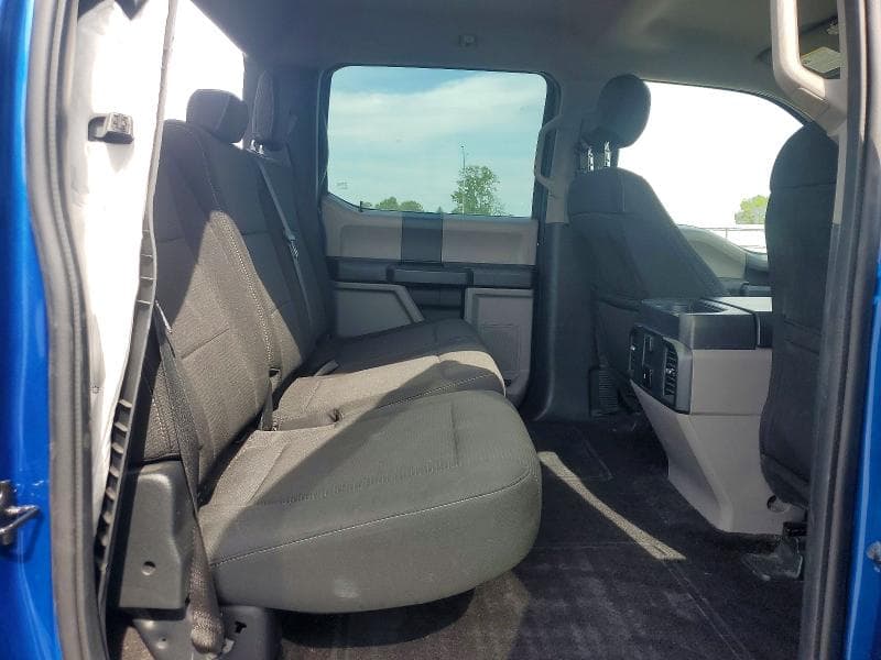 2017 FORD F150 SUPERCREW 10