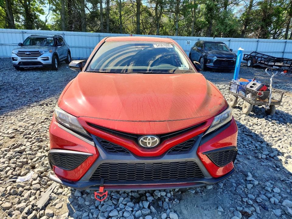 2021 TOYOTA CAMRY SE 5