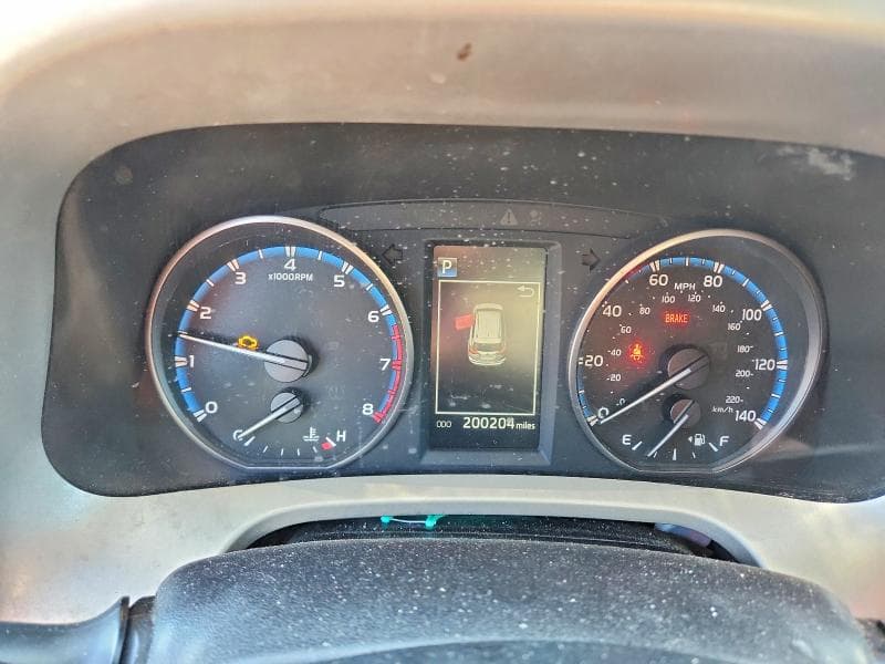 2017 TOYOTA RAV4 LE 9
