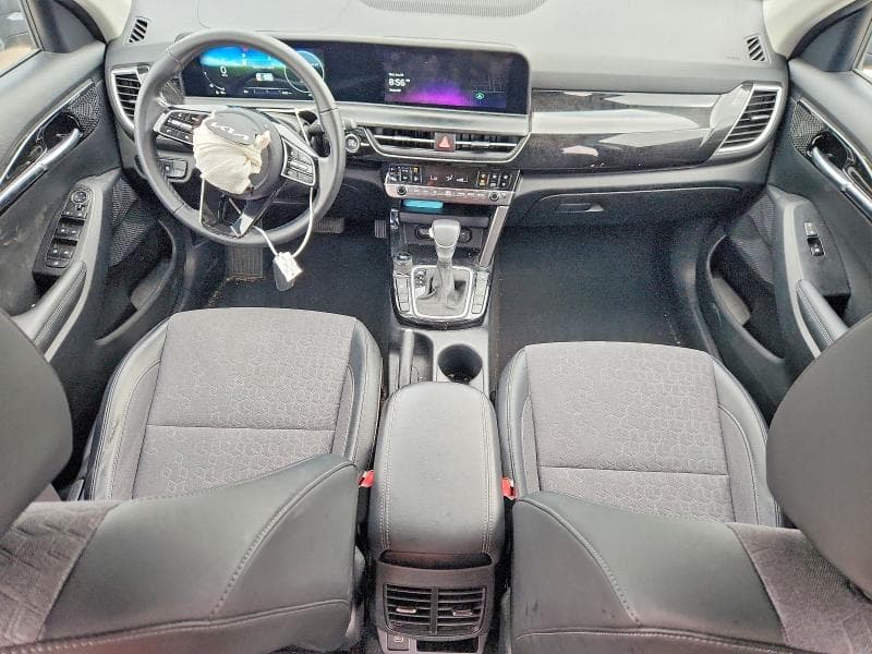 2024 KIA SELTOS S 8