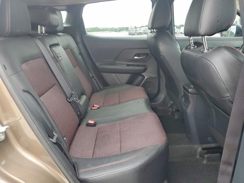2026 NISSAN KICKS SR 10