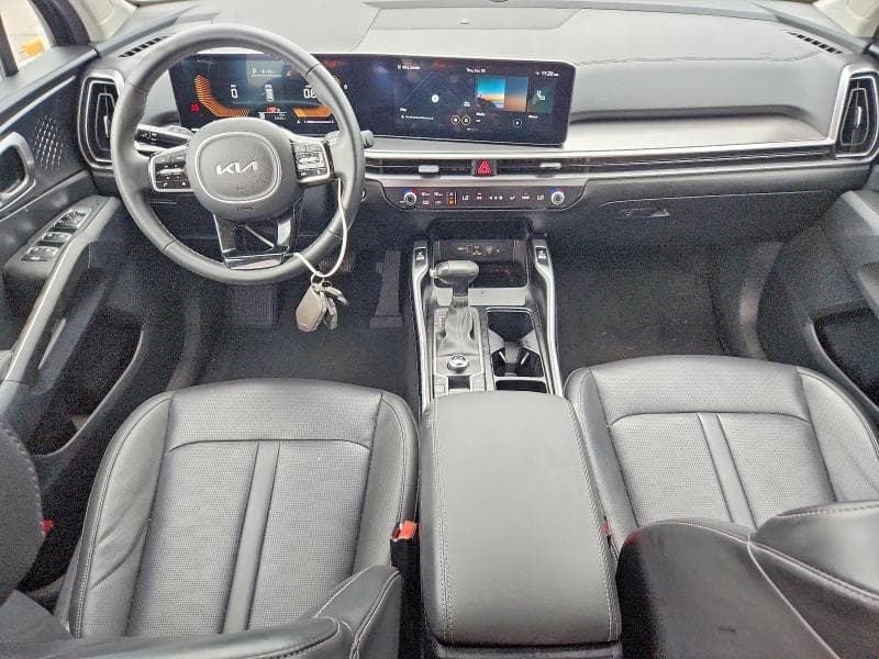 2024 KIA SORENTO S 8