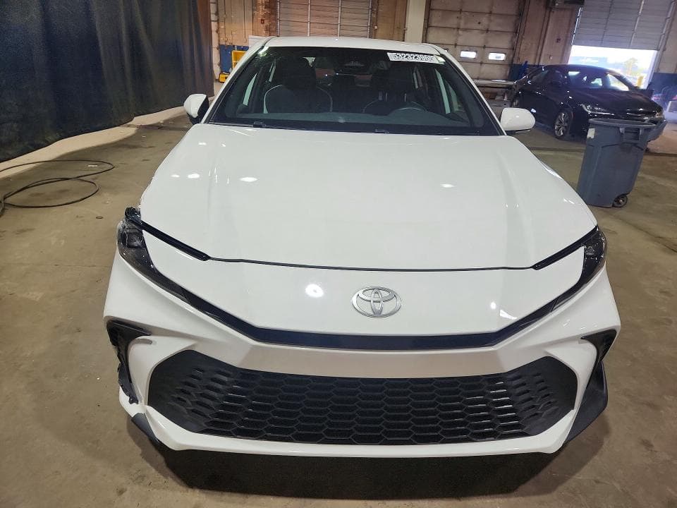 2025 TOYOTA CAMRY SE 5