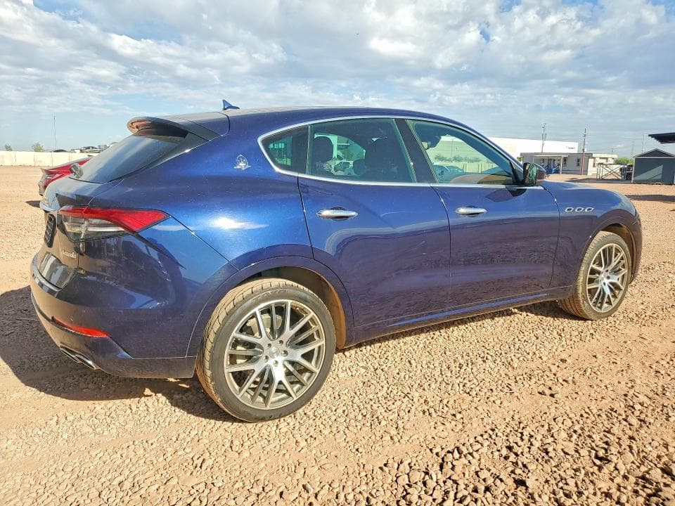 2021 MASERATI LEVANTE 3