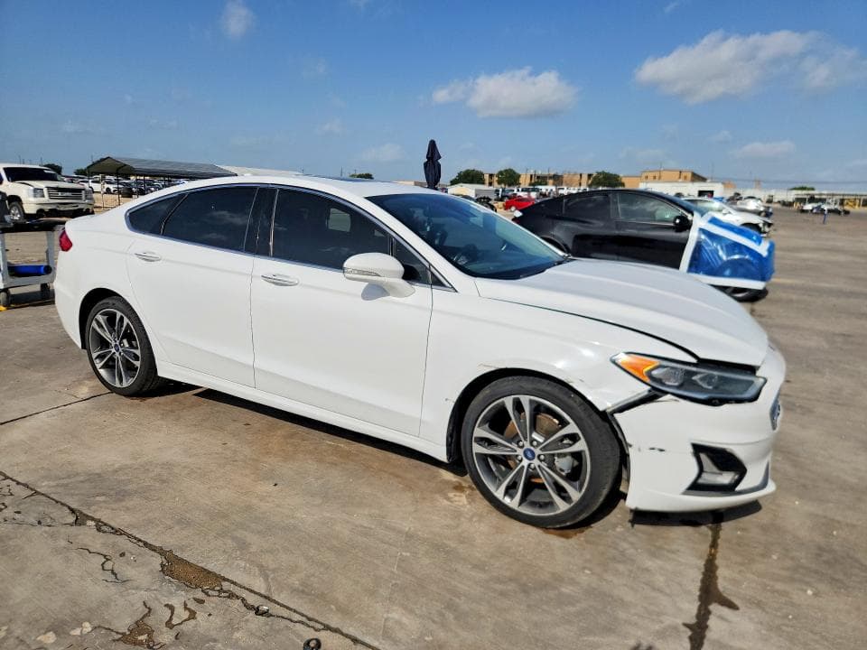 2019 FORD FUSION TITANIUM 4