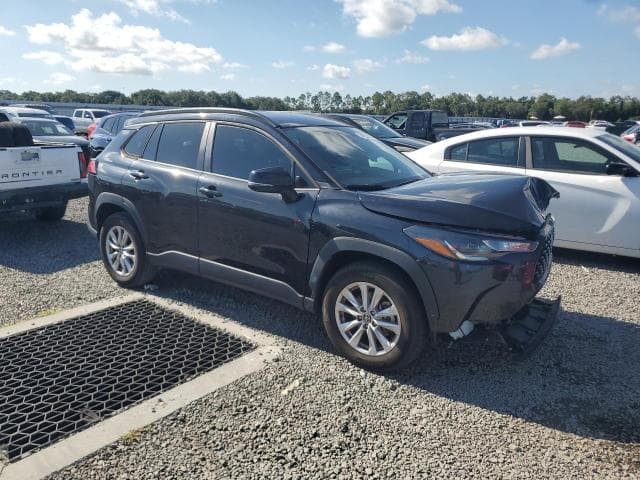 2022 TOYOTA COROLLA CROSS LE 4