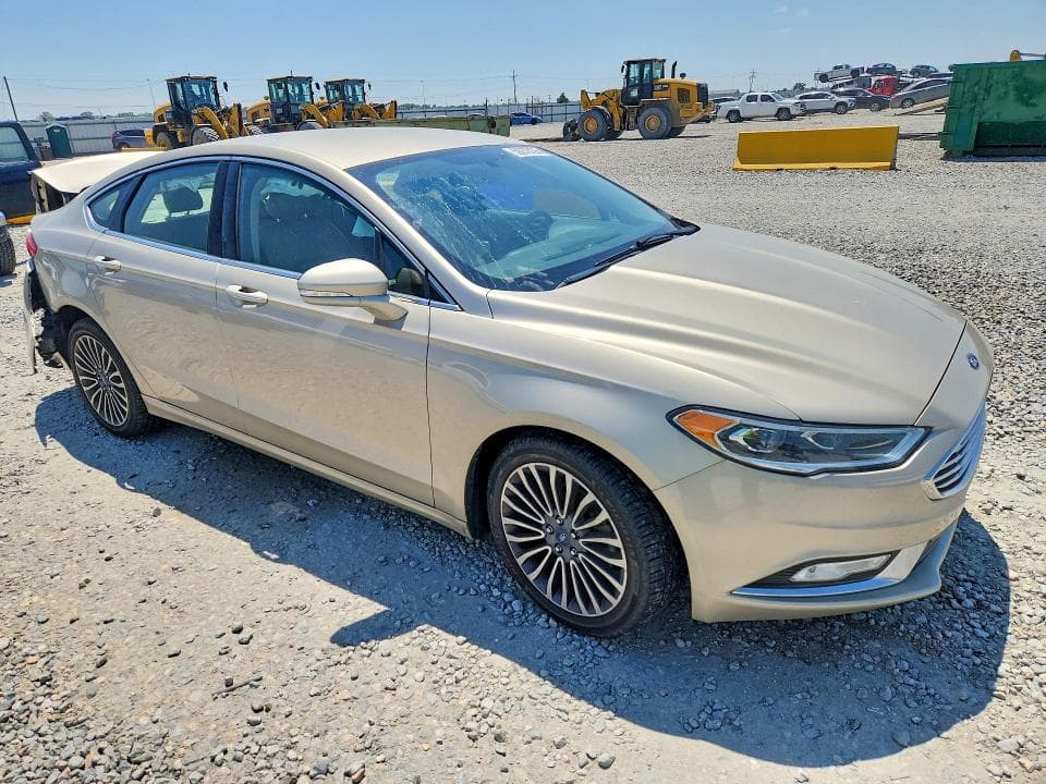 2017 FORD FUSION SE 4