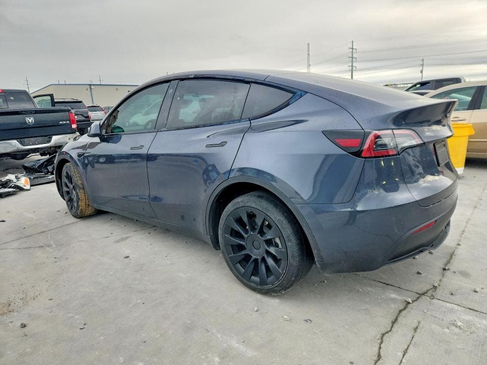 2023 TESLA MODEL Y 2