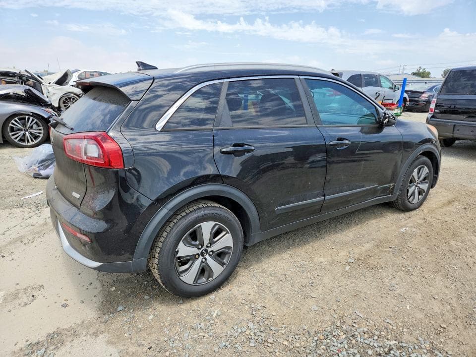 2017 KIA NIRO LX 3