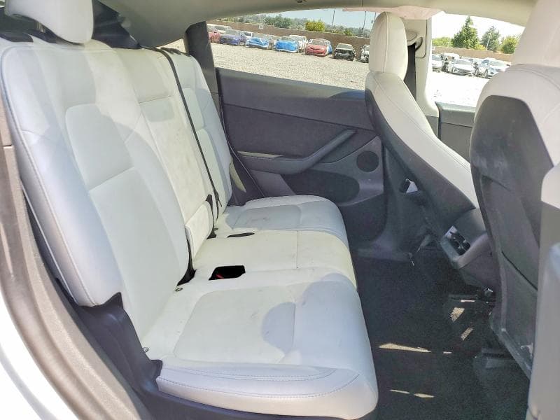2023 TESLA MODEL Y 11