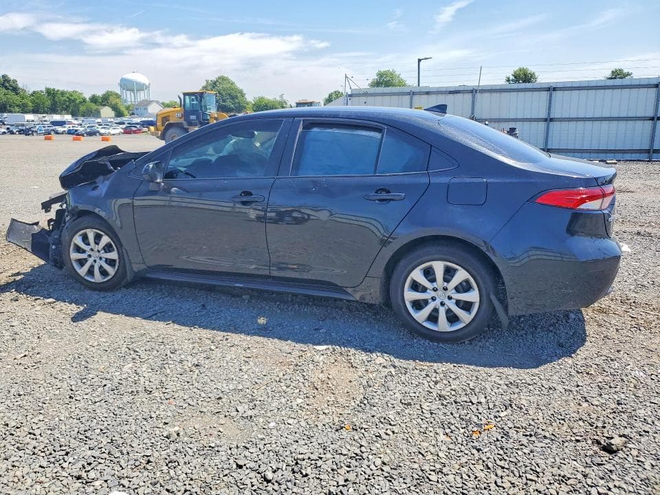 2022 TOYOTA COROLLA LE 2