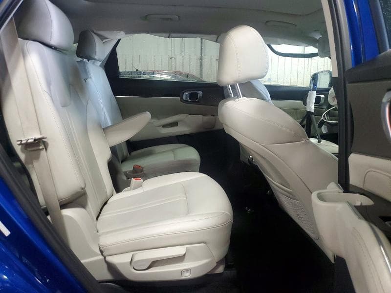 2023 KIA SORENTO SX 11