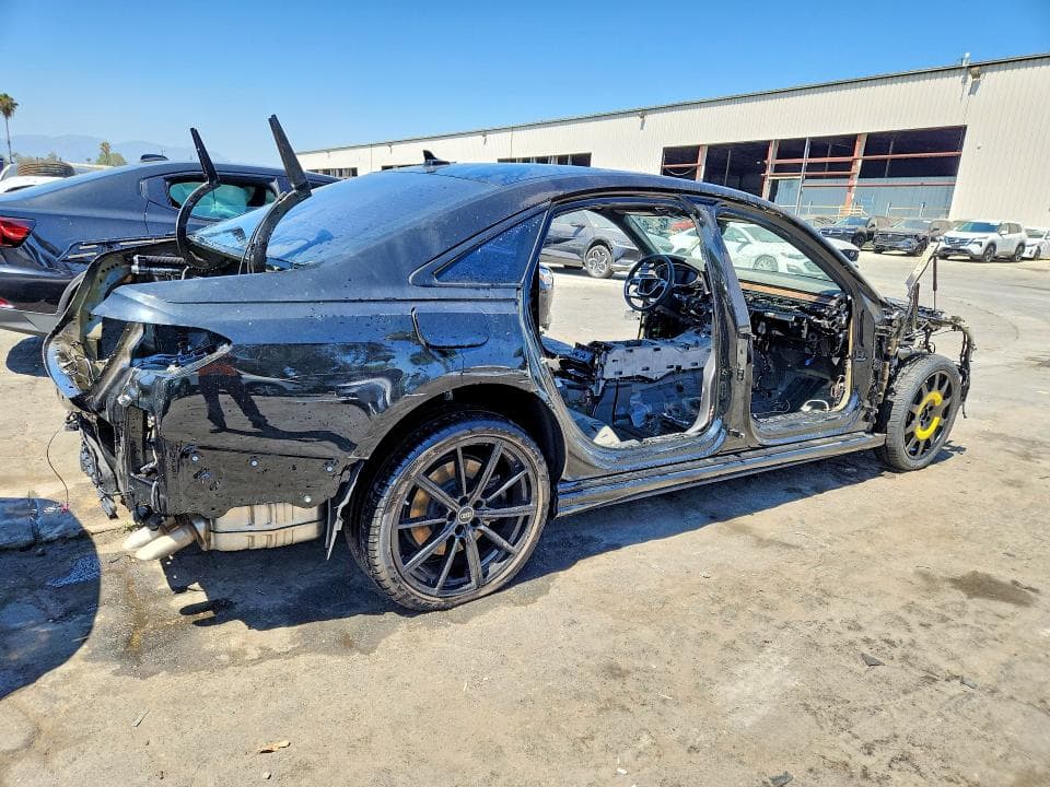 2024 AUDI A8 L 3