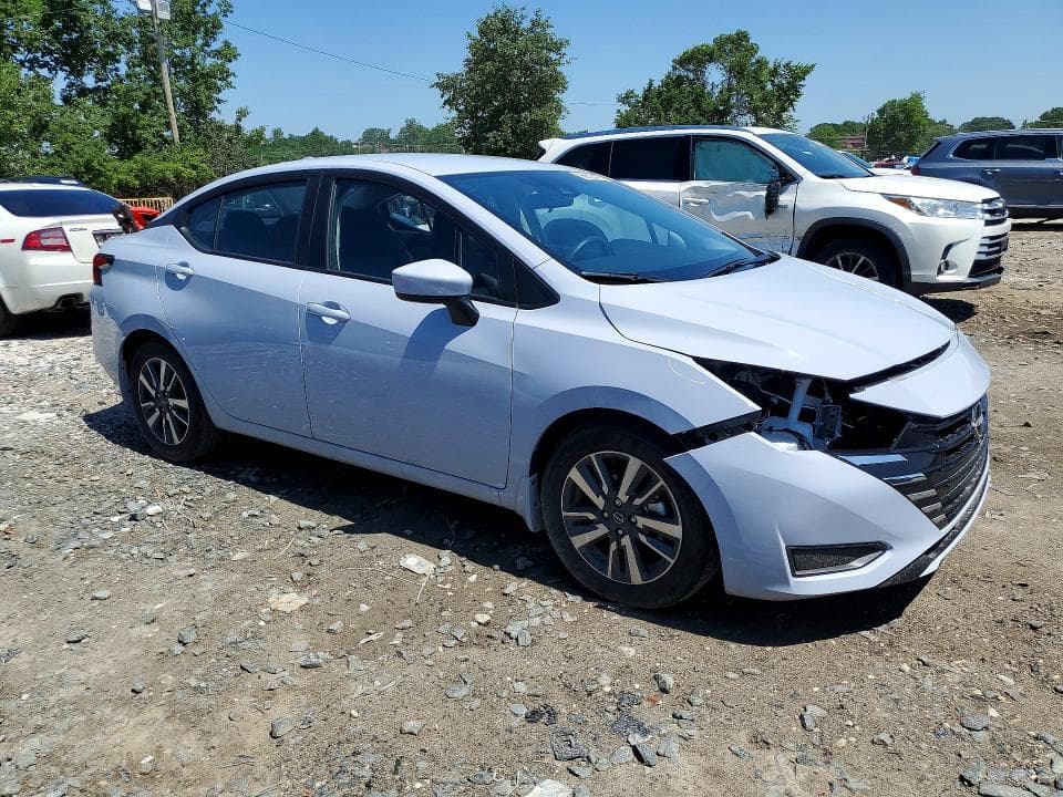 2025 NISSAN VERSA SV 4