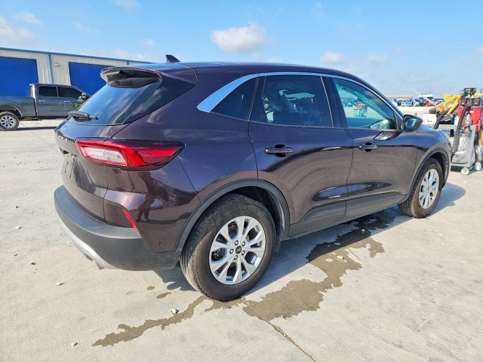 2023 FORD ESCAPE ACTIVE 3