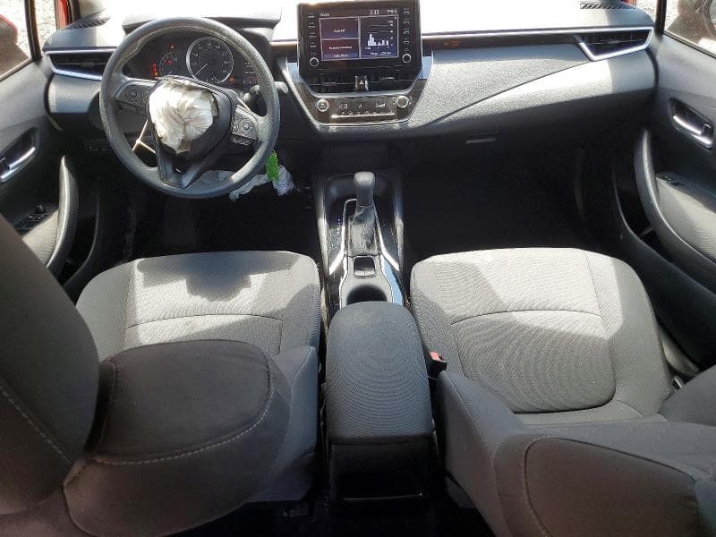2020 TOYOTA COROLLA LE 8