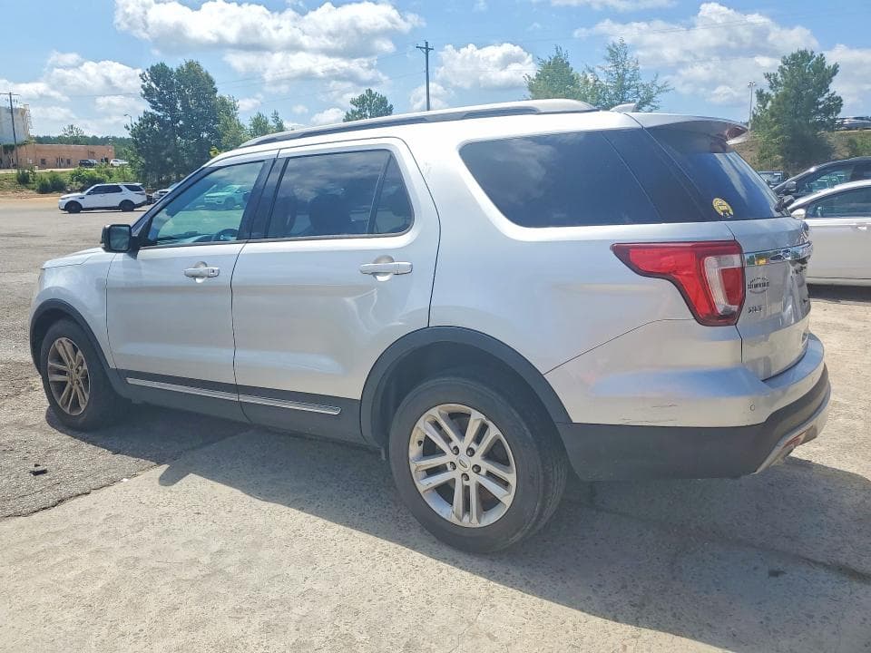2017 FORD EXPLORER XLT 2