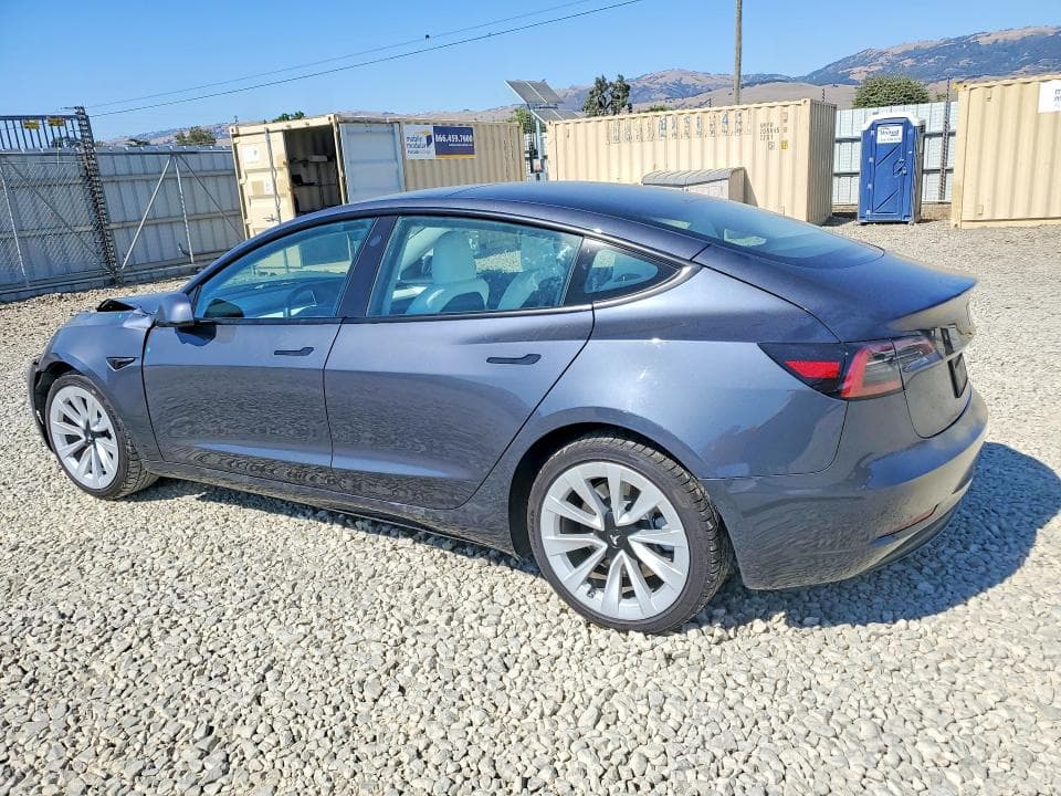 2023 TESLA MODEL 3 2