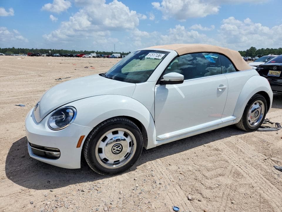 2018 VOLKSWAGEN BEETLE