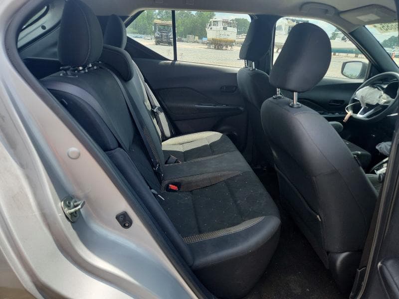2020 NISSAN KICKS S 11