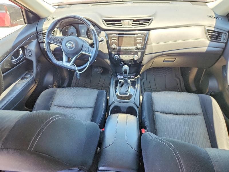 2017 NISSAN ROGUE SV 8