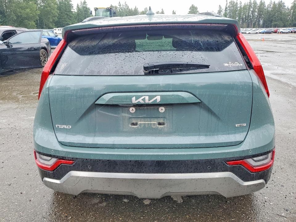 2024 KIA NIRO SX TOURING 6