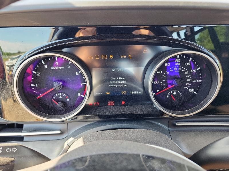 2022 KIA CARNIVAL EX 9