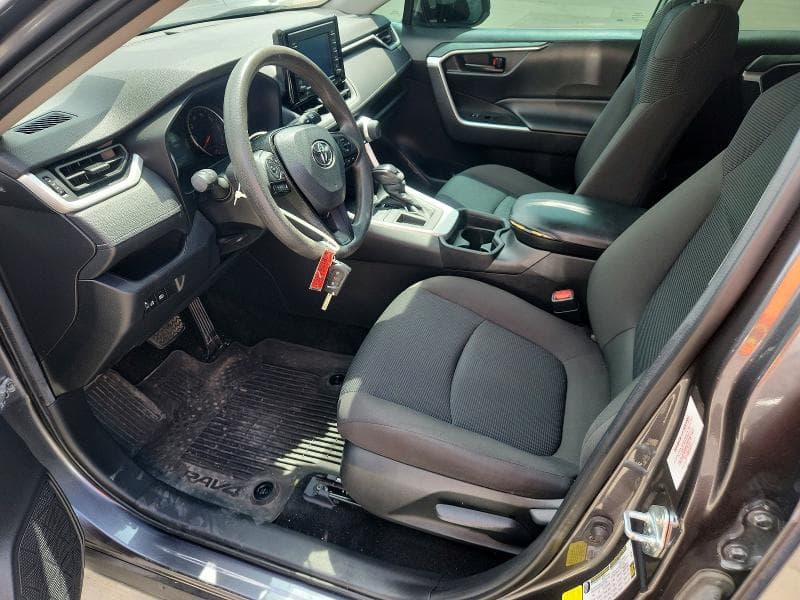 2021 TOYOTA RAV4 LE 7