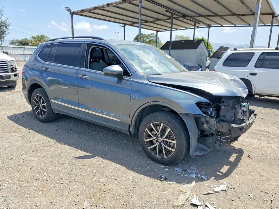 2021 VOLKSWAGEN TIGUAN SE 4