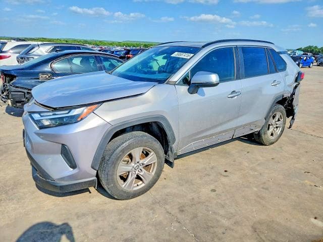 2022 TOYOTA RAV4 XLE - 1