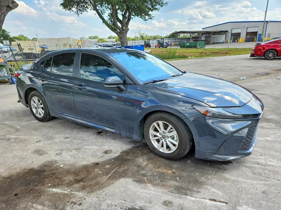 2025 TOYOTA CAMRY LE 4