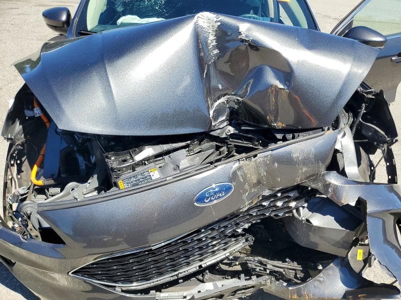 2020 FORD ESCAPE TITANIUM 12