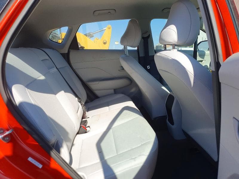 2024 HYUNDAI KONA SE 10