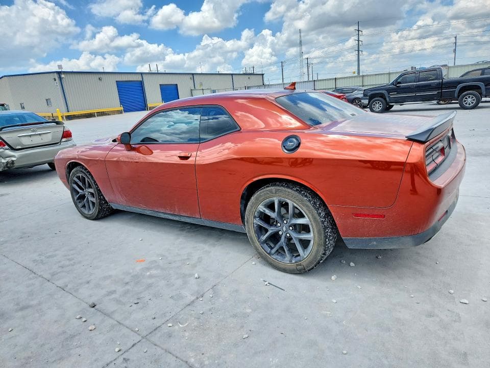 2021 DODGE CHALLENGER SXT 2