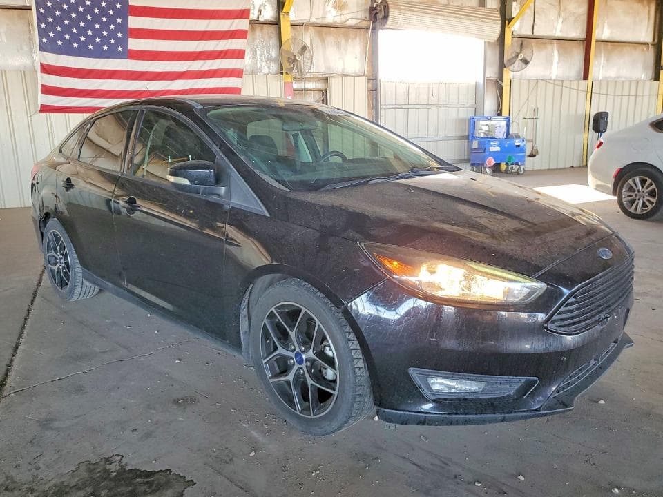 2017 FORD FOCUS SE 4