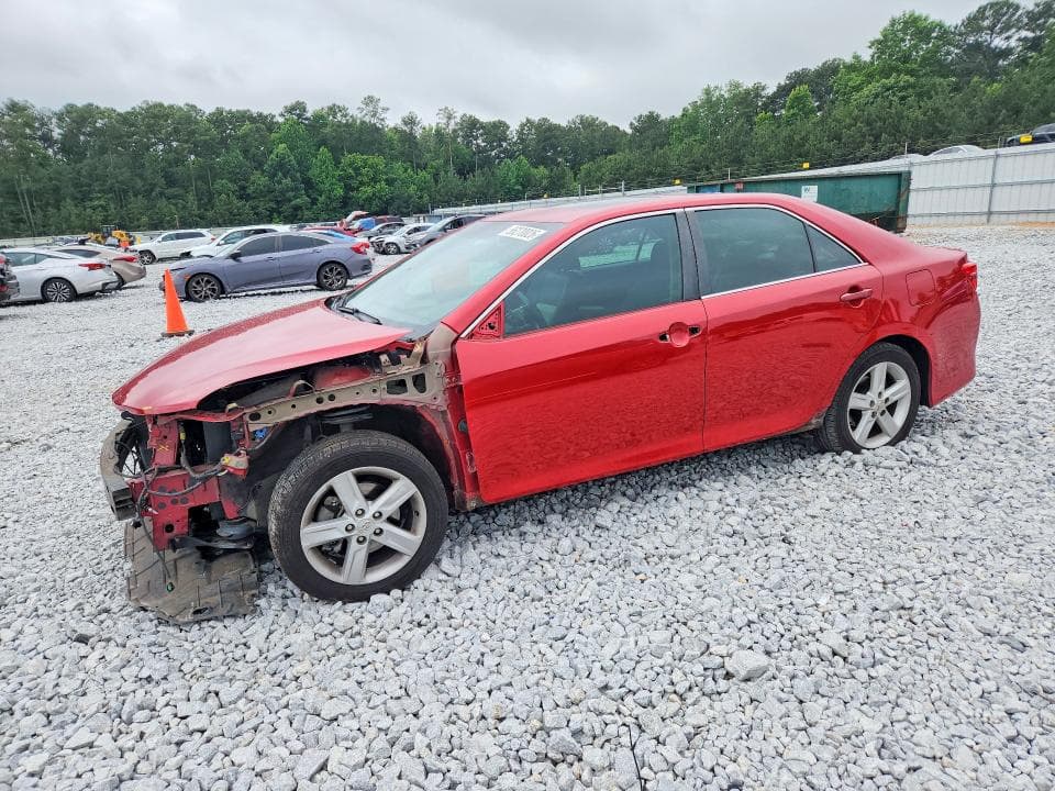 2013 TOYOTA CAMRY - 1