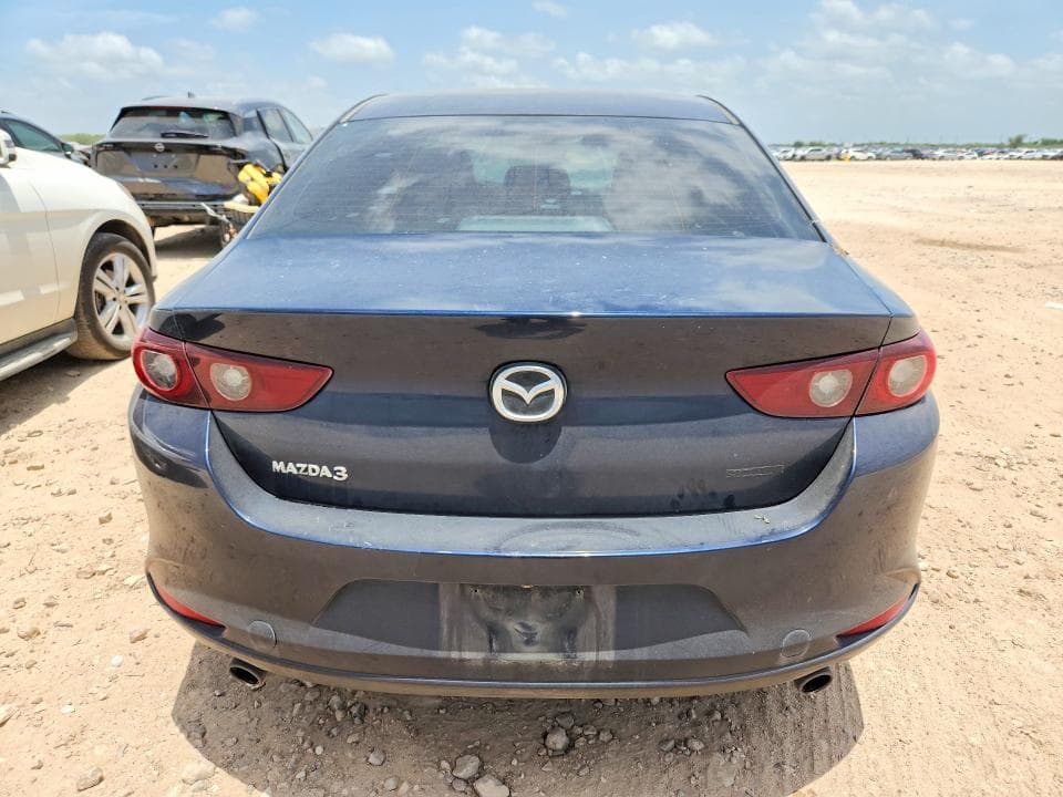 2022 MAZDA 3 SELECT 6