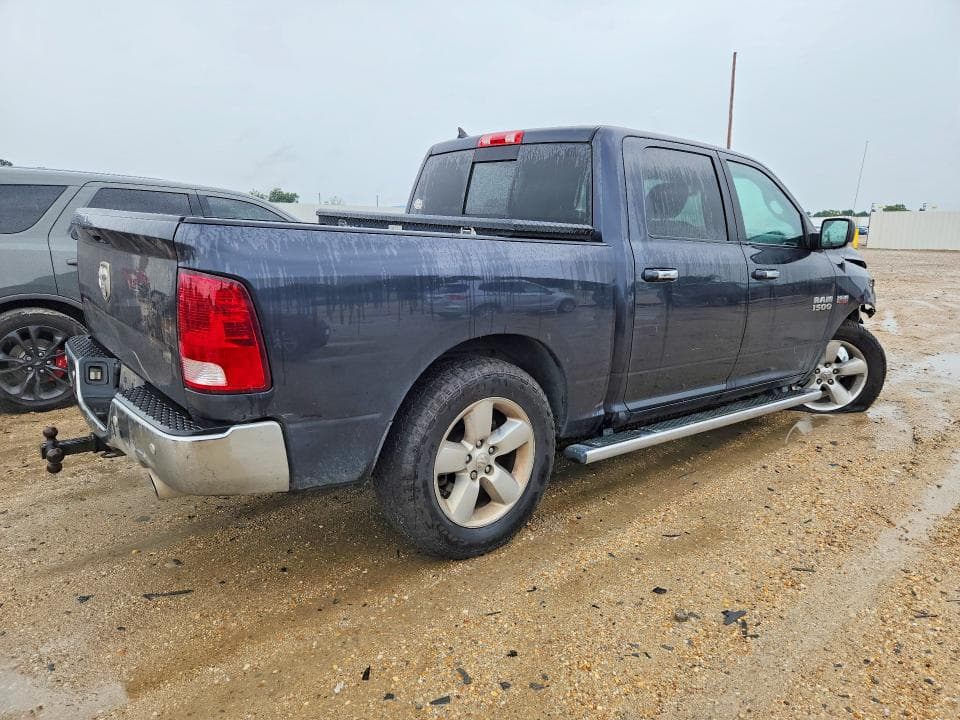 2018 RAM 1500 SLT 3